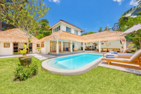 Villa Barcelona - Private 5 BDR Villa in Seminyak, Best Location, large Pool & Garden